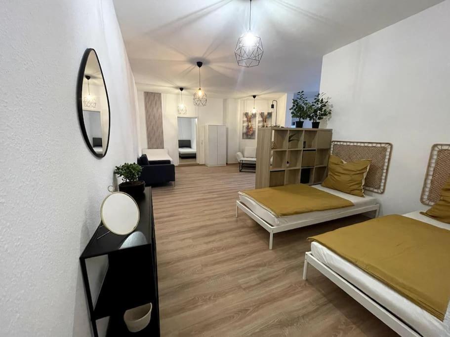 150Qm - 5 Rooms - Free Parking - Mallibase Apartments Ганновер Екстер'єр фото