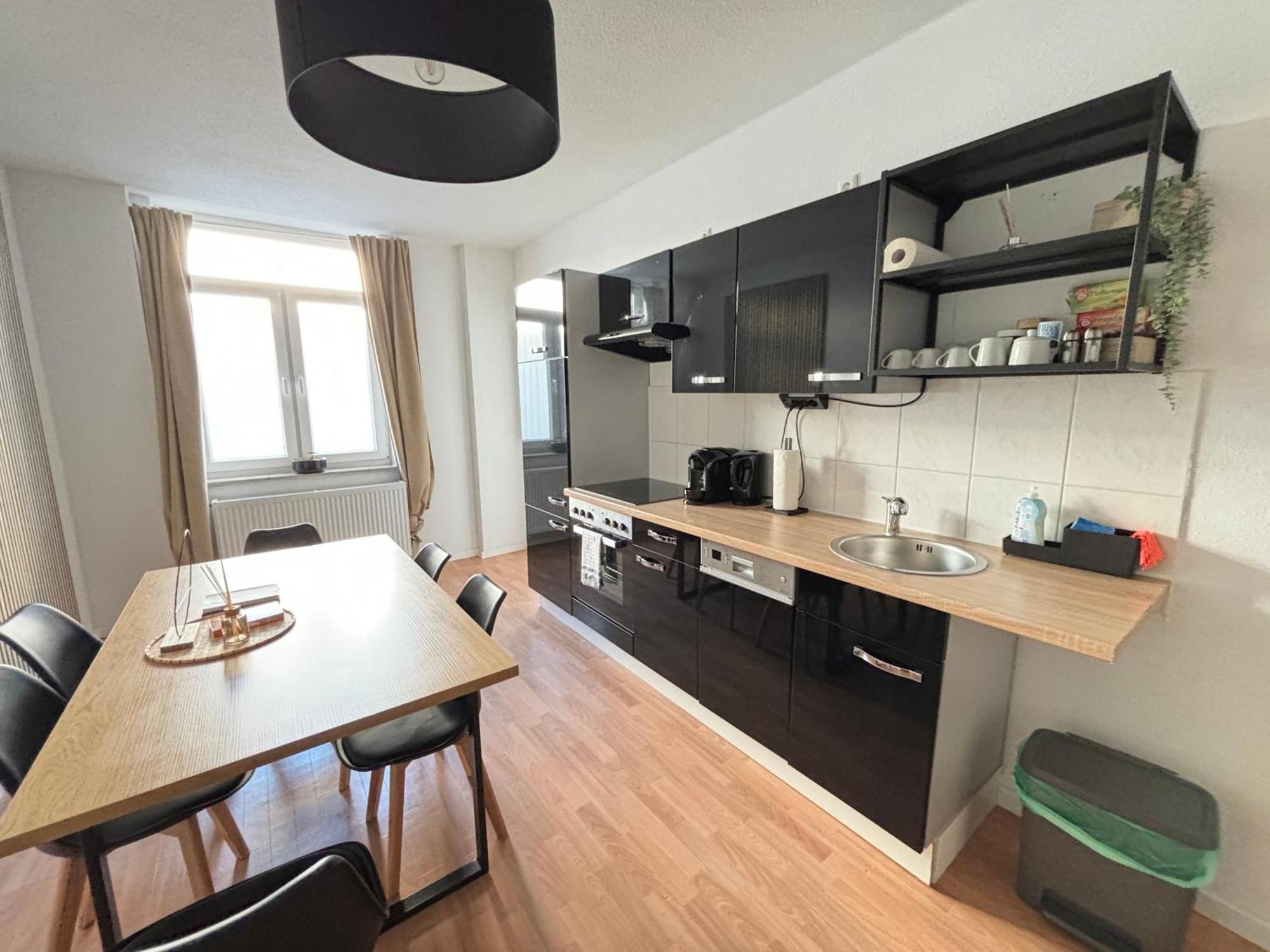 150Qm - 5 Rooms - Free Parking - Mallibase Apartments Ганновер Екстер'єр фото